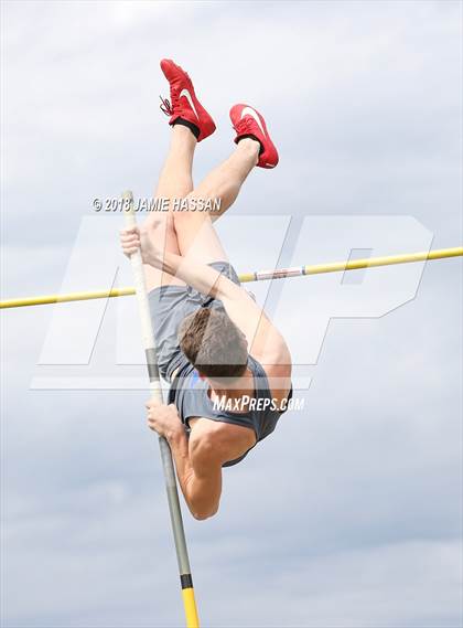 Thumbnail 1 in Bob Jenkins SCTCCCA Coaches Classic (Pole Vault) photogallery.