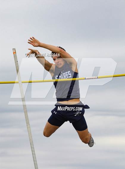 Thumbnail 3 in Bob Jenkins SCTCCCA Coaches Classic (Pole Vault) photogallery.