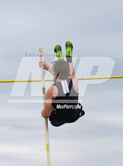 Thumbnail 3 in Bob Jenkins SCTCCCA Coaches Classic (Pole Vault) photogallery.