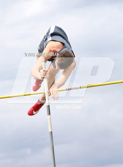 Thumbnail 3 in Bob Jenkins SCTCCCA Coaches Classic (Pole Vault) photogallery.