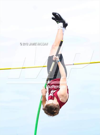 Thumbnail 2 in Bob Jenkins SCTCCCA Coaches Classic (Pole Vault) photogallery.