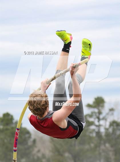 Thumbnail 2 in Bob Jenkins SCTCCCA Coaches Classic (Pole Vault) photogallery.