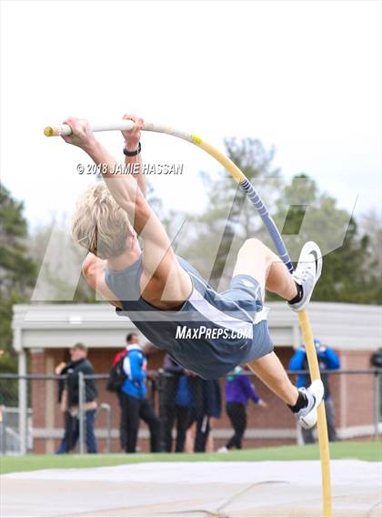 Thumbnail 1 in Bob Jenkins SCTCCCA Coaches Classic (Pole Vault) photogallery.