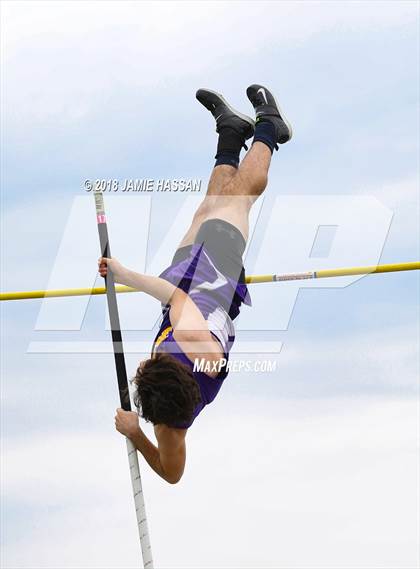 Thumbnail 2 in Bob Jenkins SCTCCCA Coaches Classic (Pole Vault) photogallery.