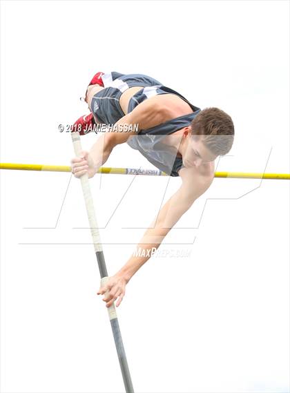 Thumbnail 3 in Bob Jenkins SCTCCCA Coaches Classic (Pole Vault) photogallery.