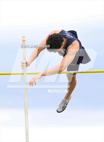 Thumbnail 2 in Bob Jenkins SCTCCCA Coaches Classic (Pole Vault) photogallery.