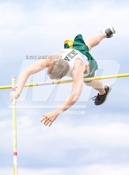 Thumbnail 3 in Bob Jenkins SCTCCCA Coaches Classic (Pole Vault) photogallery.