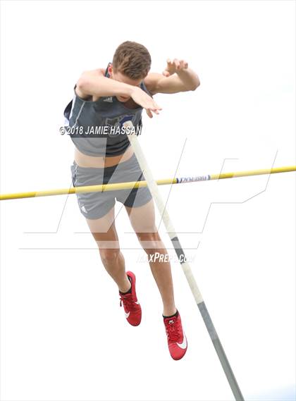 Thumbnail 2 in Bob Jenkins SCTCCCA Coaches Classic (Pole Vault) photogallery.