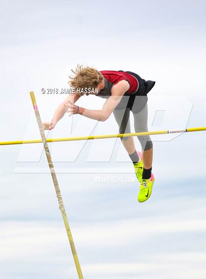 Thumbnail 3 in Bob Jenkins SCTCCCA Coaches Classic (Pole Vault) photogallery.