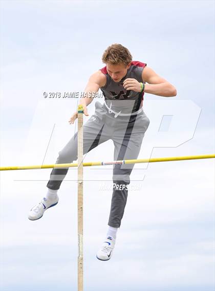 Thumbnail 3 in Bob Jenkins SCTCCCA Coaches Classic (Pole Vault) photogallery.