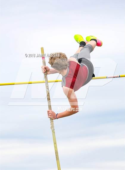 Thumbnail 2 in Bob Jenkins SCTCCCA Coaches Classic (Pole Vault) photogallery.