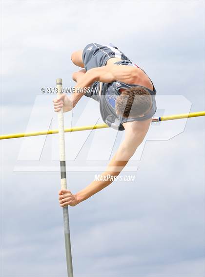 Thumbnail 2 in Bob Jenkins SCTCCCA Coaches Classic (Pole Vault) photogallery.