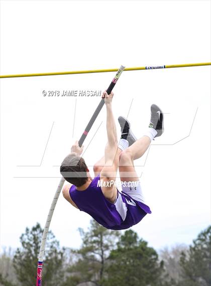 Thumbnail 2 in Bob Jenkins SCTCCCA Coaches Classic (Pole Vault) photogallery.