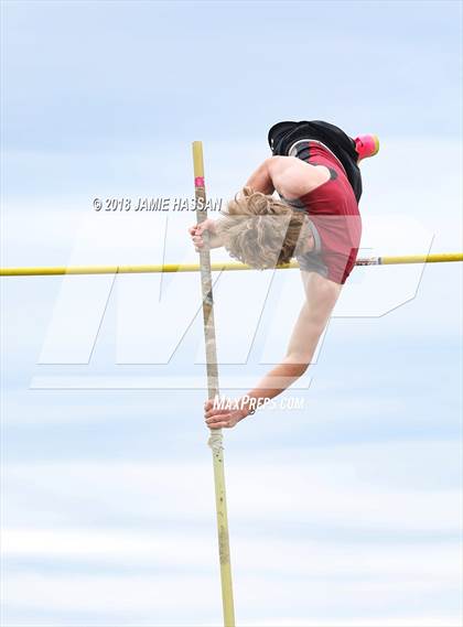 Thumbnail 3 in Bob Jenkins SCTCCCA Coaches Classic (Pole Vault) photogallery.