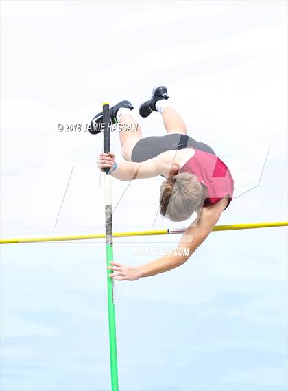 Thumbnail 3 in Bob Jenkins SCTCCCA Coaches Classic (Pole Vault) photogallery.