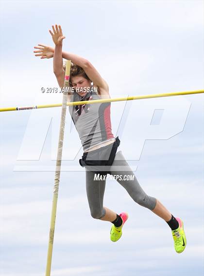 Thumbnail 2 in Bob Jenkins SCTCCCA Coaches Classic (Pole Vault) photogallery.