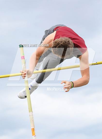 Thumbnail 1 in Bob Jenkins SCTCCCA Coaches Classic (Pole Vault) photogallery.