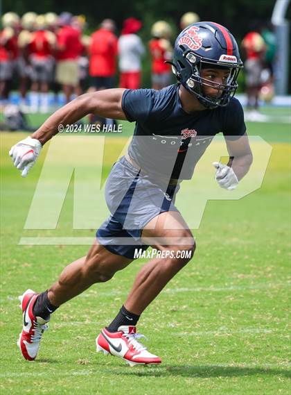Thumbnail 1 in Whitehaven vs South Panola (U of Memphis 7v7) photogallery.
