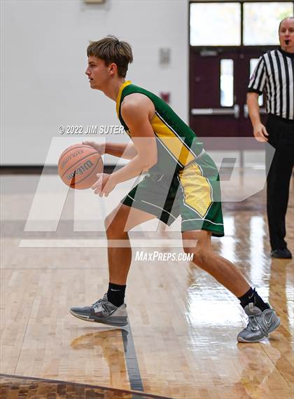 Thumbnail 3 in Lake Belton vs Lexington (Cameron Chamber Christmas Classic) photogallery.