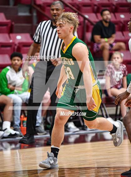 Thumbnail 2 in Lake Belton vs Lexington (Cameron Chamber Christmas Classic) photogallery.