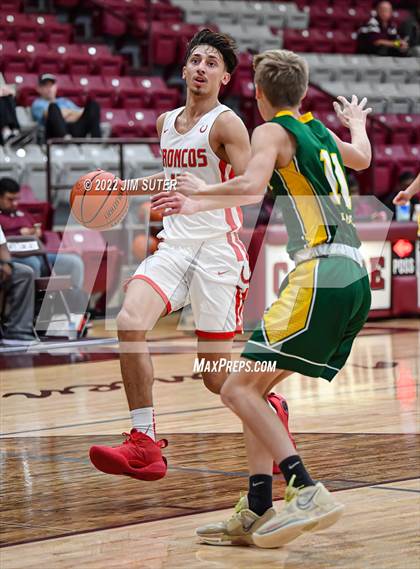 Thumbnail 3 in Lake Belton vs Lexington (Cameron Chamber Christmas Classic) photogallery.