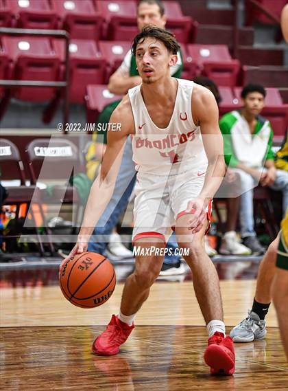 Thumbnail 3 in Lake Belton vs Lexington (Cameron Chamber Christmas Classic) photogallery.