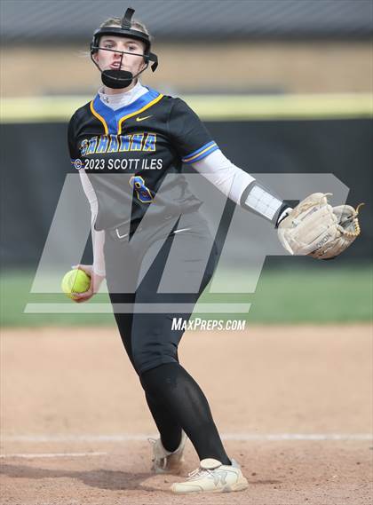 Thumbnail 1 in Lincoln vs Brecksville-Broadview Heights photogallery.