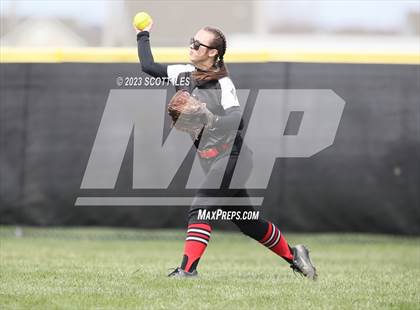 Thumbnail 3 in Lincoln vs Brecksville-Broadview Heights photogallery.