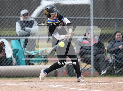Thumbnail 3 in Lincoln vs Brecksville-Broadview Heights photogallery.