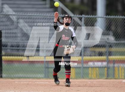 Thumbnail 1 in Lincoln vs Brecksville-Broadview Heights photogallery.