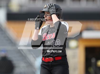Thumbnail 2 in Lincoln vs Brecksville-Broadview Heights photogallery.