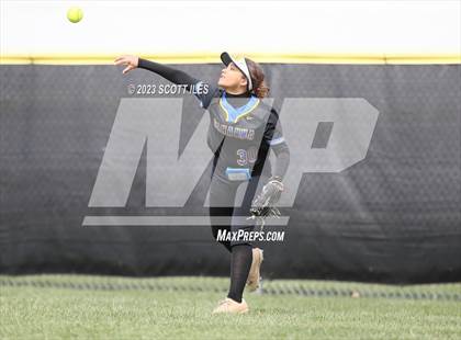 Thumbnail 1 in Lincoln vs Brecksville-Broadview Heights photogallery.