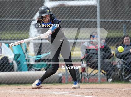 Thumbnail 1 in Lincoln vs Brecksville-Broadview Heights photogallery.
