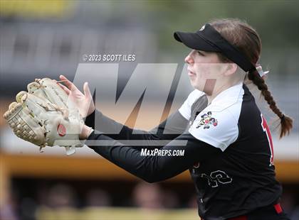 Thumbnail 2 in Lincoln vs Brecksville-Broadview Heights photogallery.