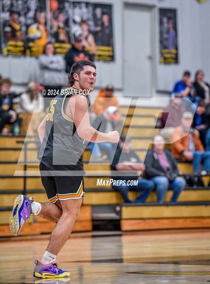 Thumbnail 3 in Salem vs Walnut Ridge (3A-2 District Tournament) photogallery.