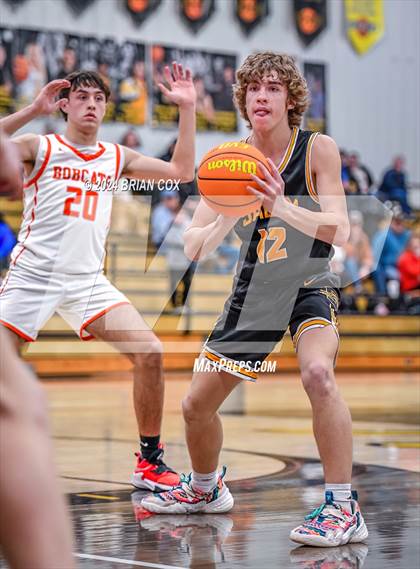 Thumbnail 1 in Salem vs Walnut Ridge (3A-2 District Tournament) photogallery.
