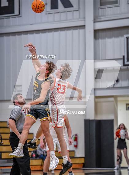 Thumbnail 1 in Salem vs Walnut Ridge (3A-2 District Tournament) photogallery.