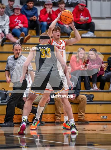 Thumbnail 1 in Salem vs Walnut Ridge (3A-2 District Tournament) photogallery.