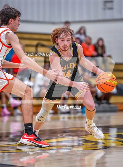 Thumbnail 3 in Salem vs Walnut Ridge (3A-2 District Tournament) photogallery.