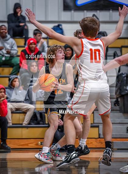 Thumbnail 2 in Salem vs Walnut Ridge (3A-2 District Tournament) photogallery.