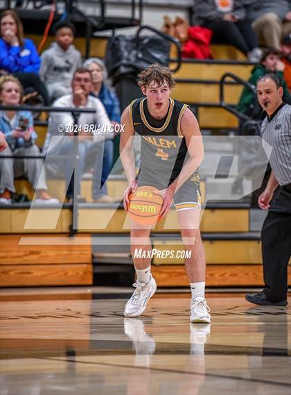 Thumbnail 1 in Salem vs Walnut Ridge (3A-2 District Tournament) photogallery.