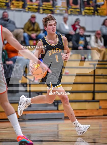 Thumbnail 3 in Salem vs Walnut Ridge (3A-2 District Tournament) photogallery.