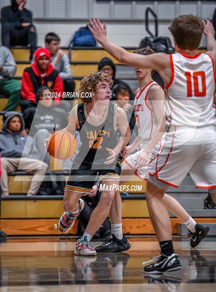 Thumbnail 3 in Salem vs Walnut Ridge (3A-2 District Tournament) photogallery.