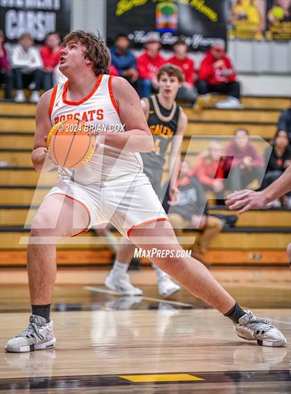 Thumbnail 2 in Salem vs Walnut Ridge (3A-2 District Tournament) photogallery.