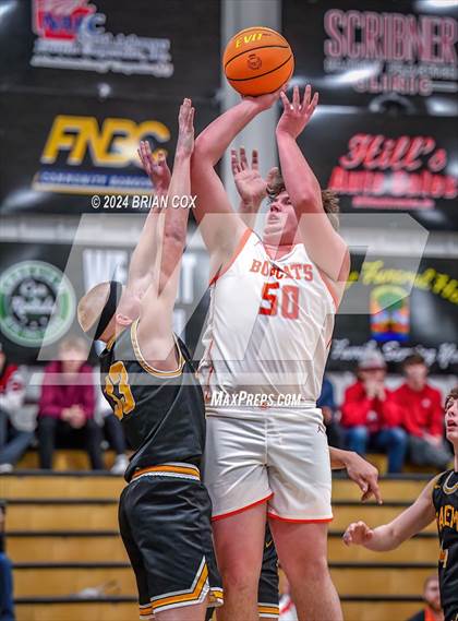 Thumbnail 3 in Salem vs Walnut Ridge (3A-2 District Tournament) photogallery.