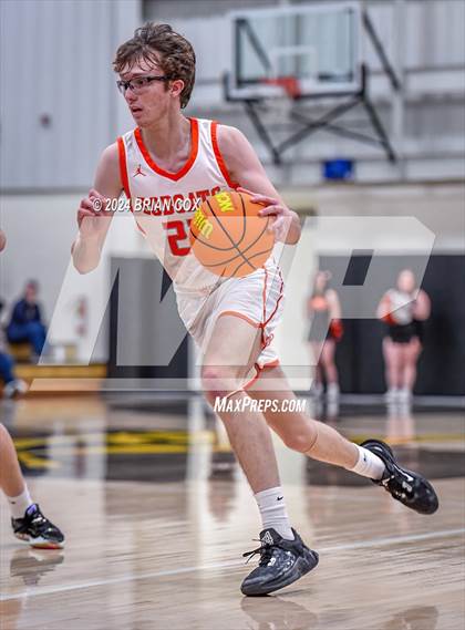 Thumbnail 2 in Salem vs Walnut Ridge (3A-2 District Tournament) photogallery.