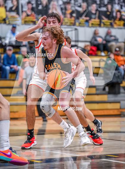 Thumbnail 3 in Salem vs Walnut Ridge (3A-2 District Tournament) photogallery.