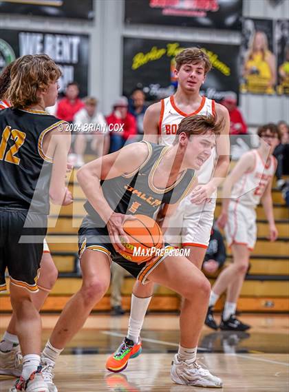 Thumbnail 3 in Salem vs Walnut Ridge (3A-2 District Tournament) photogallery.