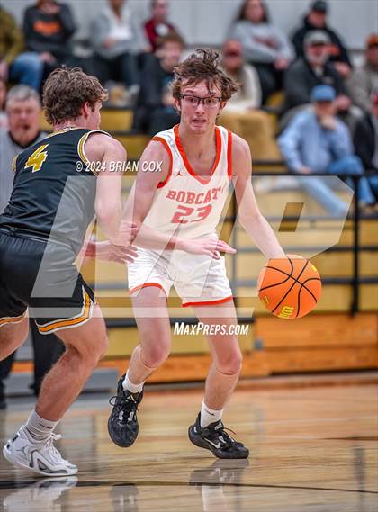 Thumbnail 1 in Salem vs Walnut Ridge (3A-2 District Tournament) photogallery.