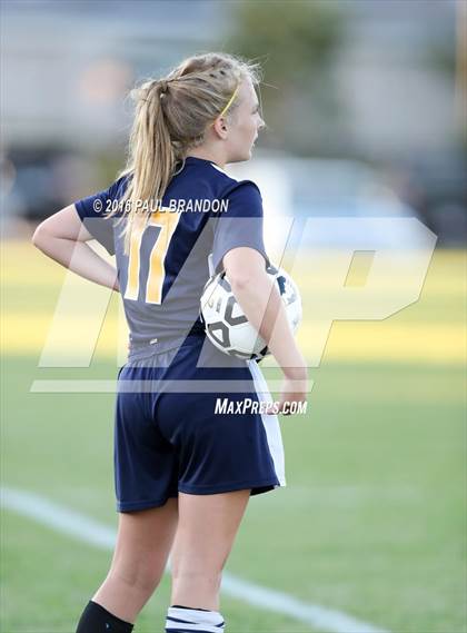 Thumbnail 1 in Woodstock Academy @ Stonington photogallery.